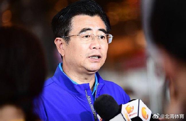 阿谁时辰的女人要强，宝莉也在汉正街找到了一份薪水通俗的工作。